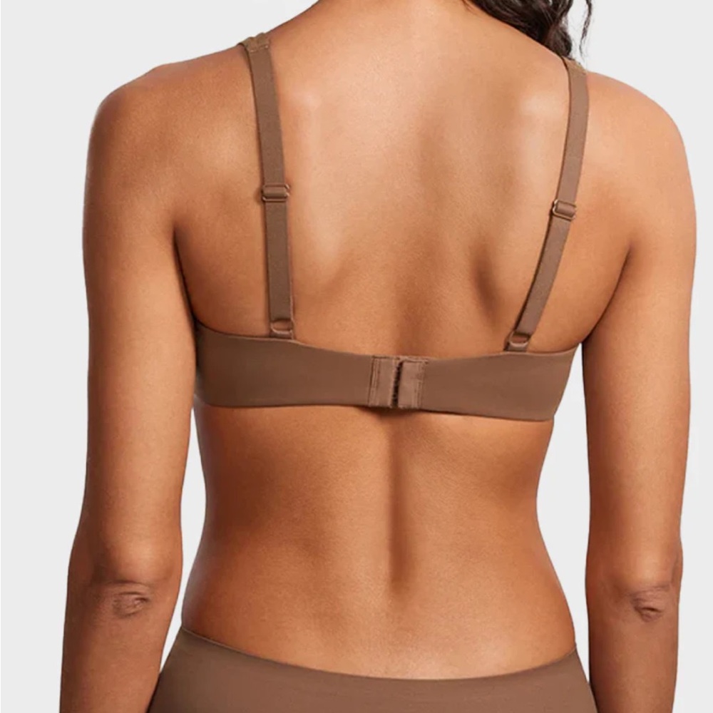 Smooth Underwire Scoop Bra in Brown - Picture 3 of 6
